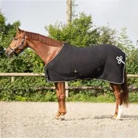 QHP Fleecedecke mit Ornament, Schwarz/Silber - 120 cm